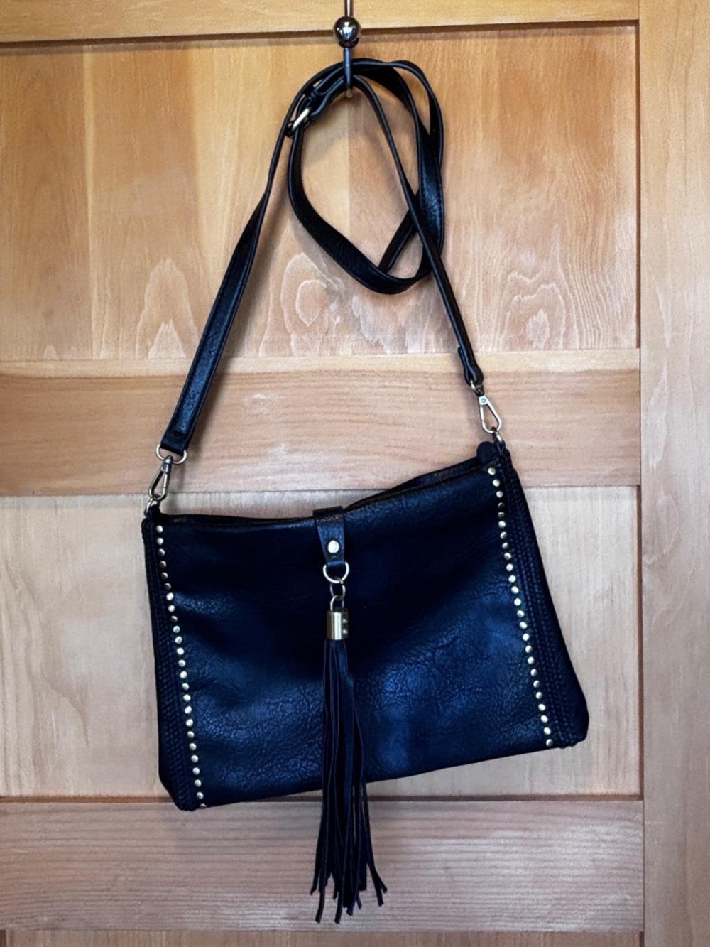 Jen & Co Black Studded Tassel Crossbody Bag | Vegan Leather Boho Everyday Purse